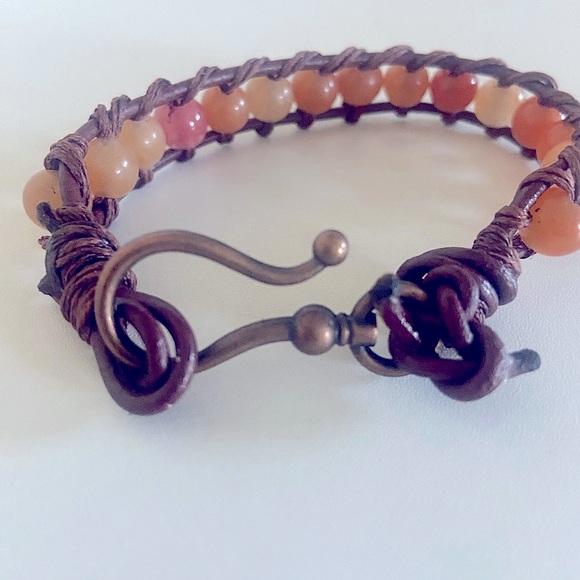Artisan made one of a kind Carnelian leather wrap bracelet - Picture 2 of 4